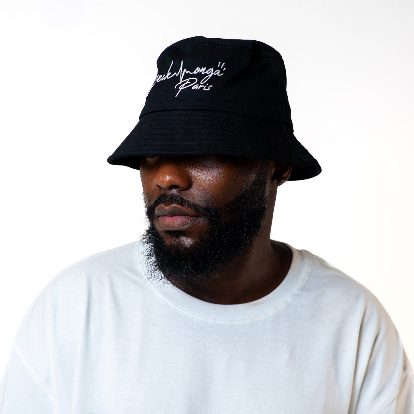 BOB EN COTON BRODERIE CREKMONGA PARIS
