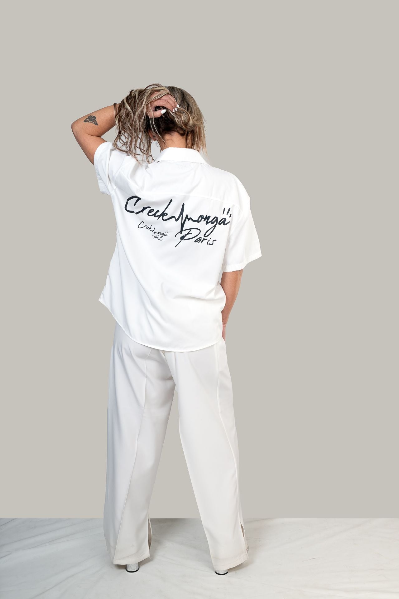 CHEMISE  HAUTE COUTURE OVERSIZE EN POLYESTER ET COTON IMPRIMÉ LOGO CREKMONGA PARIS