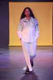 CHEMISE HAUTE COUTURE À MANCHES LONGUES, COUPE OVERSIZE, AVEC DEUX FENTES, EN POLYESTER ET COTON IMPRIMÉ – CREKMONGA PARIS – COLLECTION LIMITÉE