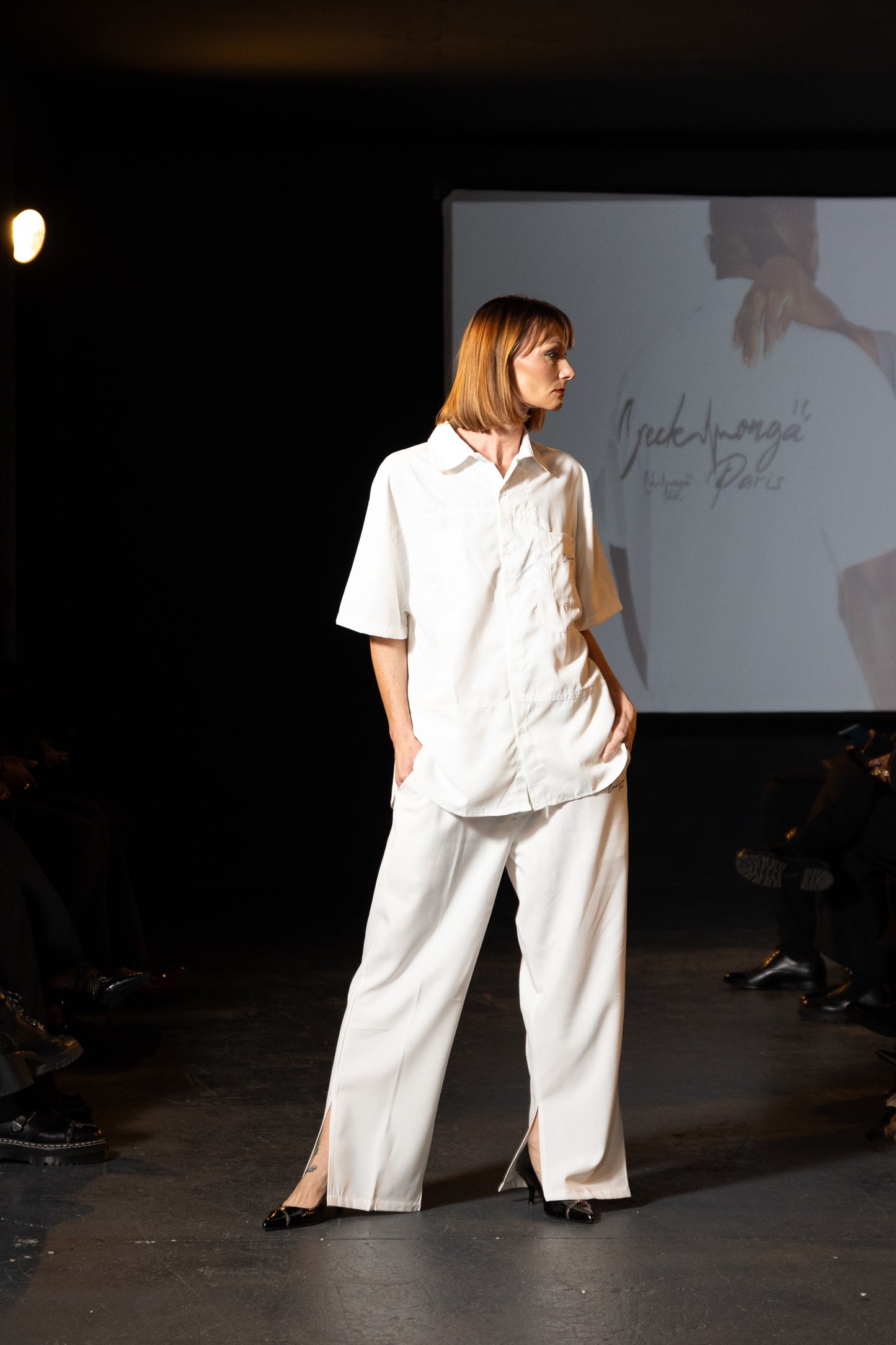 CHEMISE  HAUTE COUTURE OVERSIZE EN POLYESTER ET COTON IMPRIMÉ LOGO CREKMONGA PARIS