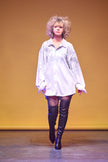 CHEMISE HAUTE COUTURE À MANCHES LONGUES, COUPE OVERSIZE, AVEC DEUX FENTES, EN POLYESTER ET COTON IMPRIMÉ – CREKMONGA PARIS – COLLECTION LIMITÉE